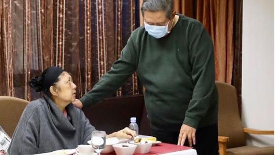 Ani Yudhoyono meninggal dunia pada Sabtu (1/6/2019) pukul 11.50 waktu Singapura.