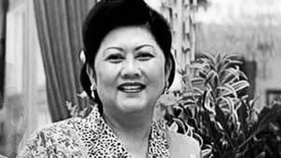 Ani Yudhoyono meninggal dunia pada Sabtu (1/6/2019) pukul 11.50 waktu Singapura. Wanita yang biasa disapa Ani ini meninggal karena penyakit kanker darah.