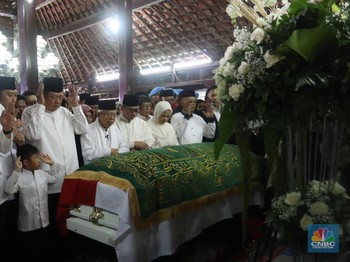 Detik-detik Kedatangan Jenazah Ani Yudhoyono di TMP Kalibata