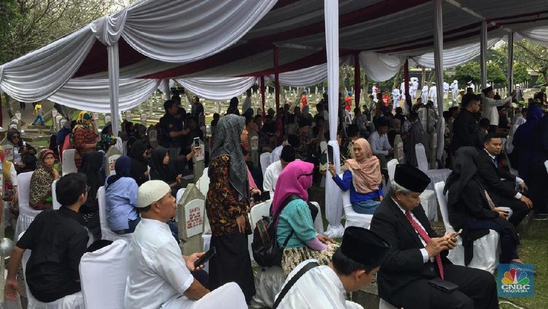 Suasana di Taman Makam Pahlawan Kalibata, Jakarta Selatan, jelang pemakaman mendiang Ani Yudhoyono, Minggu (2/6/2019).