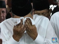 Duka di Pendopo Cikeas, Ketika Tangis SBY Tak Terbendung