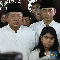 Cita-cita Ani Yudhoyono: Antar Cucu, Berkebun & Fotografi