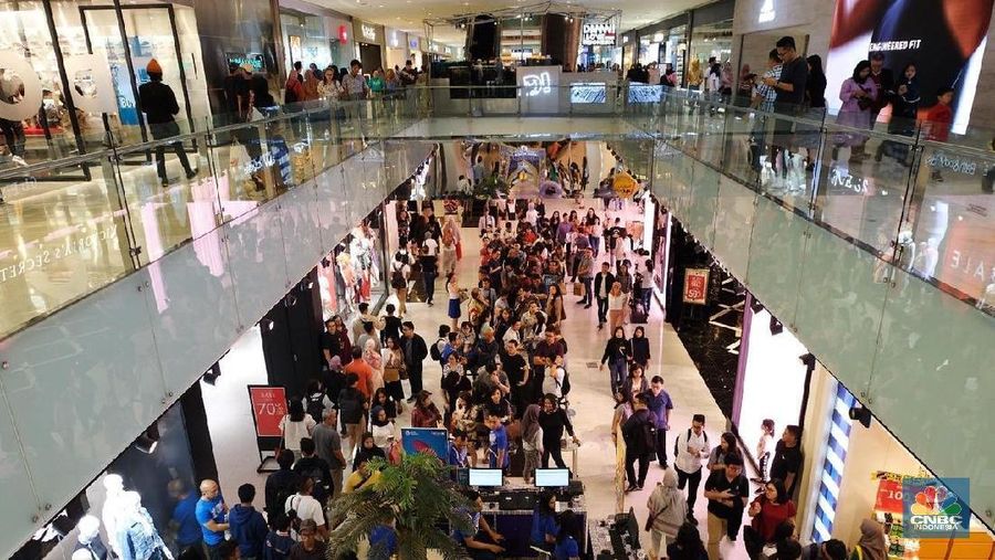Grand Indonesia (GI) memberikan penawaran diskon sampai dengan 70% di lebih dari 200 tenant pada Midnight Sale ini.