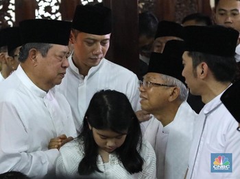 LIVE STREAMING: Upacara Persemayaman Ani Yudhoyono di Cikeas