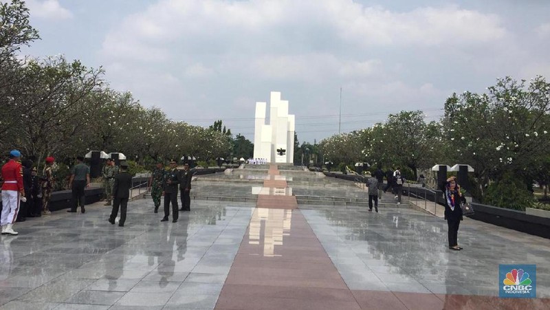 Suasana di Taman Makam Pahlawan Kalibata, Jakarta Selatan, jelang pemakaman mendiang Ani Yudhoyono, Minggu (2/6/2019).