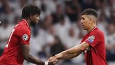 Divock Origi baru masuk ke lapangan pada menit ke-58 menggantikan Roberto Firmino. (REUTERS/Carl Recine)