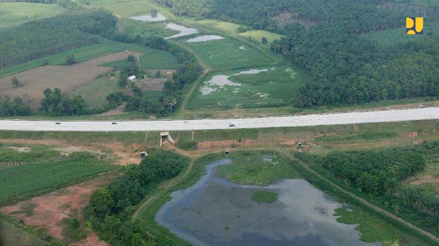 Pemerintah sepakat dengan investor tol untuk menggulirkan dana Rp13 triliun lebih untuk dana talangan pembebasan lahan.