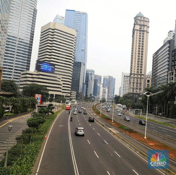 Suasana Jakarta yang Sepi Ditinggal Mudik Penghuninya