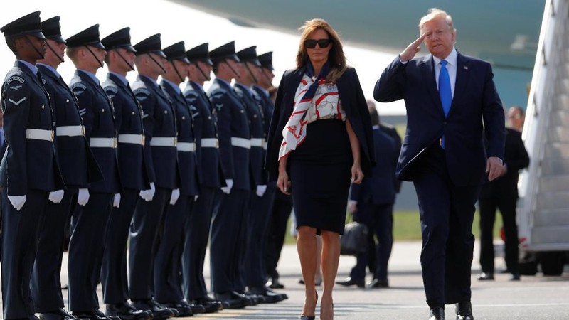 Presiden Amerika Serikat (AS) Donald Trump tiba di Inggris untuk melakukan kunjungan kenegaraan.