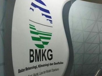 Peringatan Tsunami Belum Dicabut, BMKG Imbau Hindari Pantai