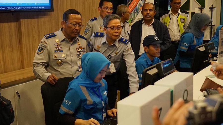 Presiden Joko Widodo (Jokowi) mengaku memahami keputusan sejumlah masyarakat di wilayah Ibu Kota DKI Jakarta