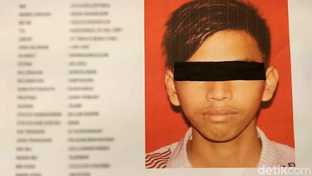 Pelaku Bom di Pos Polisi Kertasura Seorang Penjual Gorengan