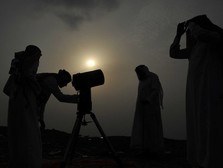 Apa Hukum Suami Istri Berhubungan Badan Saat Bulan Ramadan?