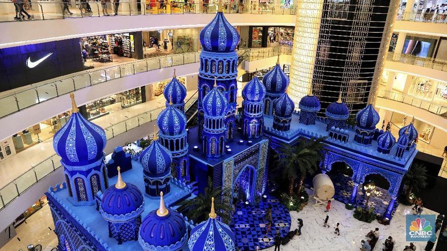 Suasana dekorasi mall menyambut Idul Fitri di Senayan City CNBC (Indonesia/ Andrean Kristianto)