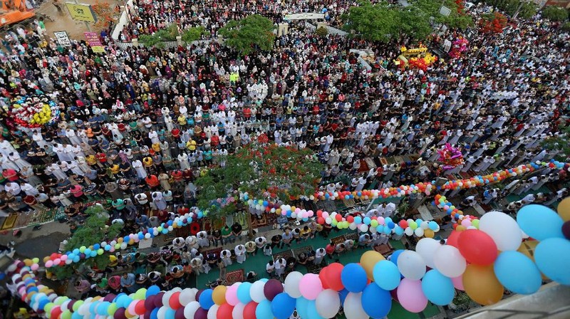 Momen saat perayaan hari raya Idulfitri di berbagai negara pada Rabu (5/6/2019) hari ini.