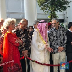 Menteri, Pejabat Negara & Dubes Antre di Open House Jokowi
