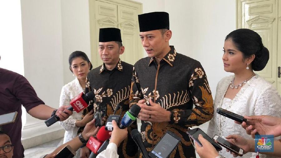 Berbagai kalangan masyarakat hadir dalam open house Jokowi di Istana Negara, Rabu (5/6/2019).