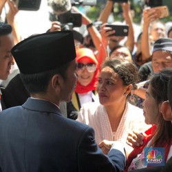 Gelar Open House, Jokowi Bikin Warga Histeris!