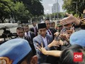 Jokowi Berlebaran dengan Warga di Monas Sebelum Mudik ke Solo