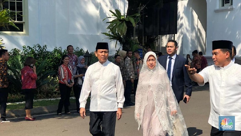Pagi ini, Presiden Joko Widodo melaksanakan halalbihalal atau open house dengan Wakil Presiden Jusuf Kalla.
