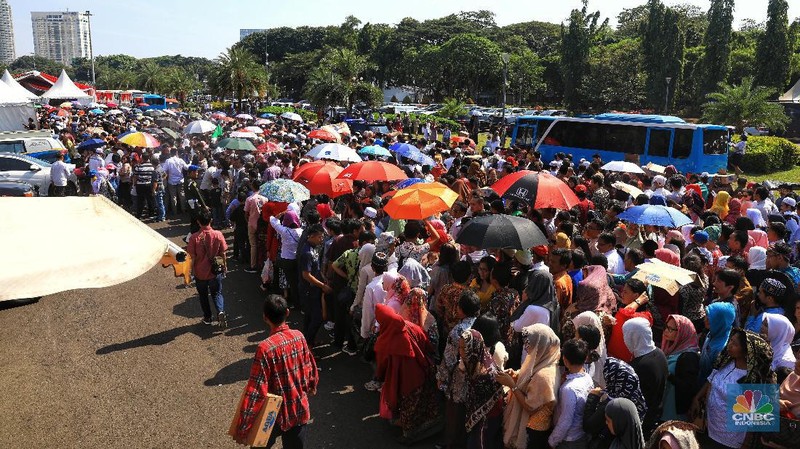 Berbagai kalangan masyarakat hadir dalam open house Jokowi di Istana Negara, Rabu (5/6/2019).