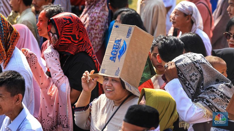 Berbagai kalangan masyarakat hadir dalam open house Jokowi di Istana Negara, Rabu (5/6/2019).
