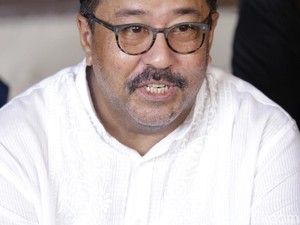 Babe Sabeni ke Si Doel: Sekali-kali Lo Jadi Gubernur