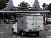 Walah Kacau, Ruang Tunggu Bandara Halim Banjir Gan!