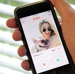 Wow! Warga RI Habiskan Duit Rp 358 Miliar di Tinder dkk