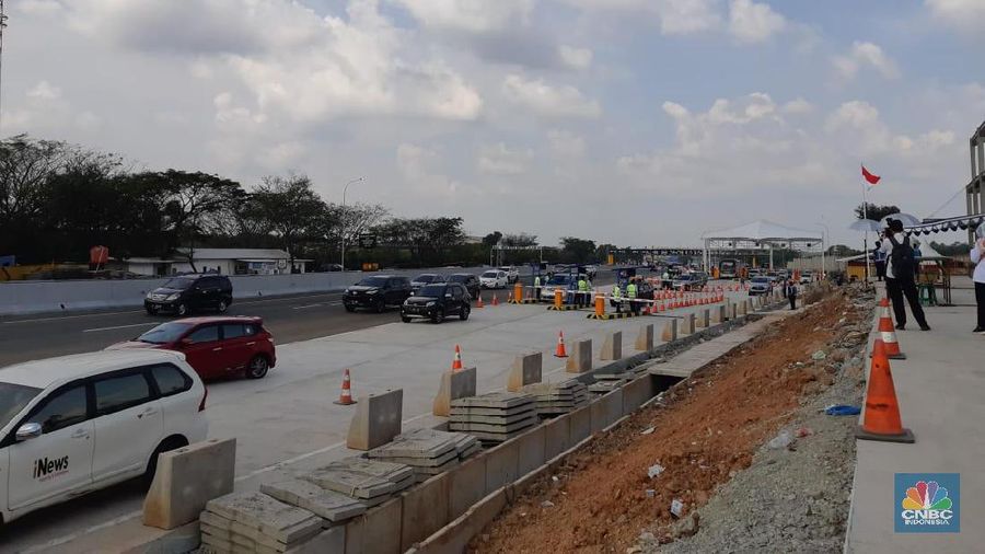 Tol Jakarta-Cikampek potensi kemacetannya makin parah dengan adanya perbaikan jalan.