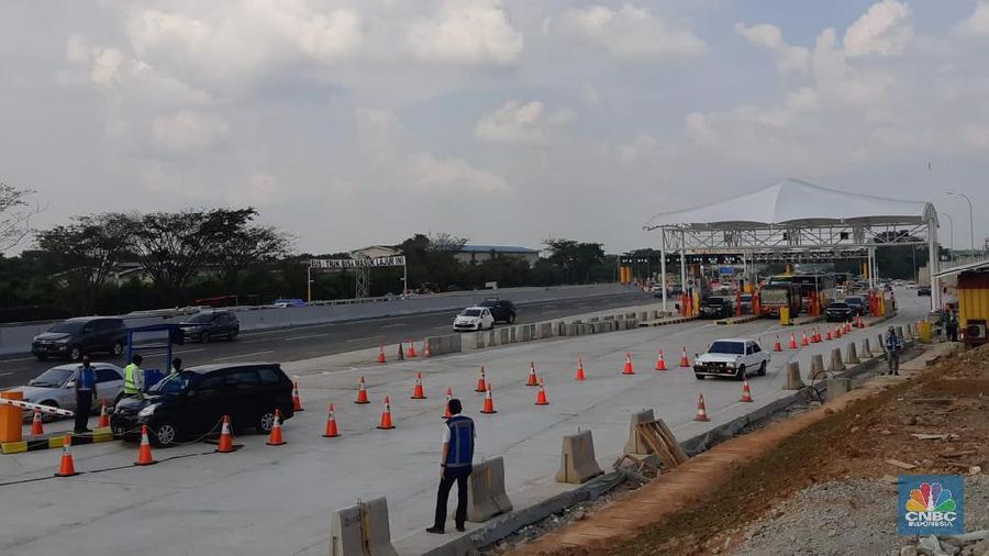 Waskita sedang menjajakan tol yang sedang dikelolanya.