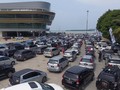 Pintu Masuk Pelabuhan Bakauheni Ramai Lancar pada Minggu Pagi
