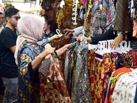 Batik Juga Bisa Jadi Ladang Investasi Lho, Mau Tahu Caranya?