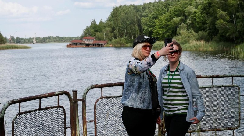 Chernobyl kini semakin dikenal berkat munculnya film seri yang diputar di stasiun TV berbayar HBO.