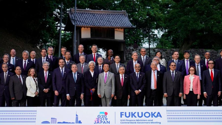 Para menteri keuangan negara-negara kelompok 20 atau G20 pada Minggu secara resmi menyepakati aturan umum yang akan menutup celah hukum bagi Google cs.