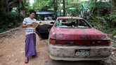 Sejumlah sutradara dan aktor serta aktris Myanmar mulai mencoba kreatif dengan membuat alur cerita yang menantang, serta membuka jaringan dengan pasar perfilman di negara lain. (Photo by Sai Aung MAIN / AFP)