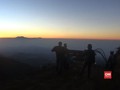 VIDEO: Menyaksikan Indahnya Matahari Terbit di Puncak B29