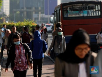 Anies Tutup Perkantoran, Airlangga Pilih Jam Kerja Fleksibel