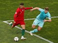 Diajak Ronaldo ke Juventus, De Ligt Tertawa