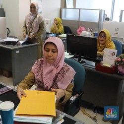 Cuti Bersama Dihapus, PNS & Pegawai BUMN Besok Masuk!