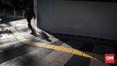 PNS sendiri memiliki batas waktu hingga pukul 15.00 WIB untuk melaporkan absensi di hari pertama kerja. (CNNIndonesia/Safir Makki)