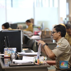 PNS Bisa Dapat Ratusan Juta dari Pencairan Gaji ke-13?