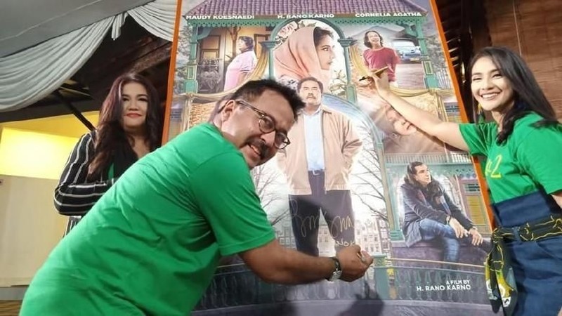 Juni ini, bertepatan dengan libur lebaran yang panjang, film-film lokal kembali meramaikan layar bioskop Indonesia. Berikut daftarnya