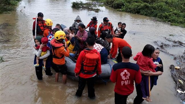 Ratusan Korban Banjir Konawe Terserang Penyakit