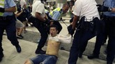 Dewan Legislatif Hong Kong akan menimbang kelayakan Undang-undang Ekstradisi itu pada Rabu pekan ini. Jika disetujui, undang-undang akan ditetapkan pada akhir bulan Juni ini. (AP Photo/Vincent Yu)