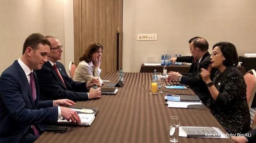 Menteri Keuangan Sri Mulyani Indrawati mengadakan pertemuan bilateral dengan Presiden Bank Dunia David Malpass.