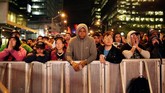 Pendukung Toronto Raptors terlihat kecewa karena gagal memastikan titel juara NBA di gim kelima. (REUTERS/Andrew Ryan)