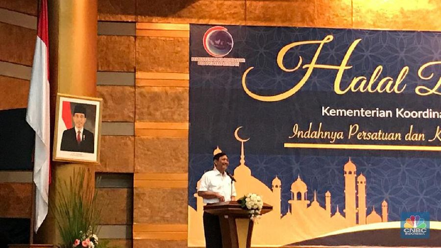 Menko Kemaritiman Luhut Binsar Pandjaitan menggelar acara Halal Bihalal di Kementerian Koordinator Bidang Kemaritiman, Jakarta, Selasa (11/6/2019).