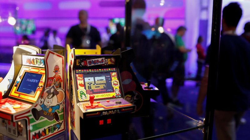 Acara pameran tahunan Electronic Entertainment Expo (E3) memperkenalkan berbagai permainan dan teknologi terbaru dalam industri game.