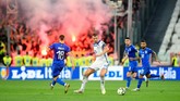 Dimotori oleh Edin Dzeko dan Miralem Pjanic, Bosnia bisa memberikan perlawanan sengit pada Italia. (REUTERS/Massimo Pinca)